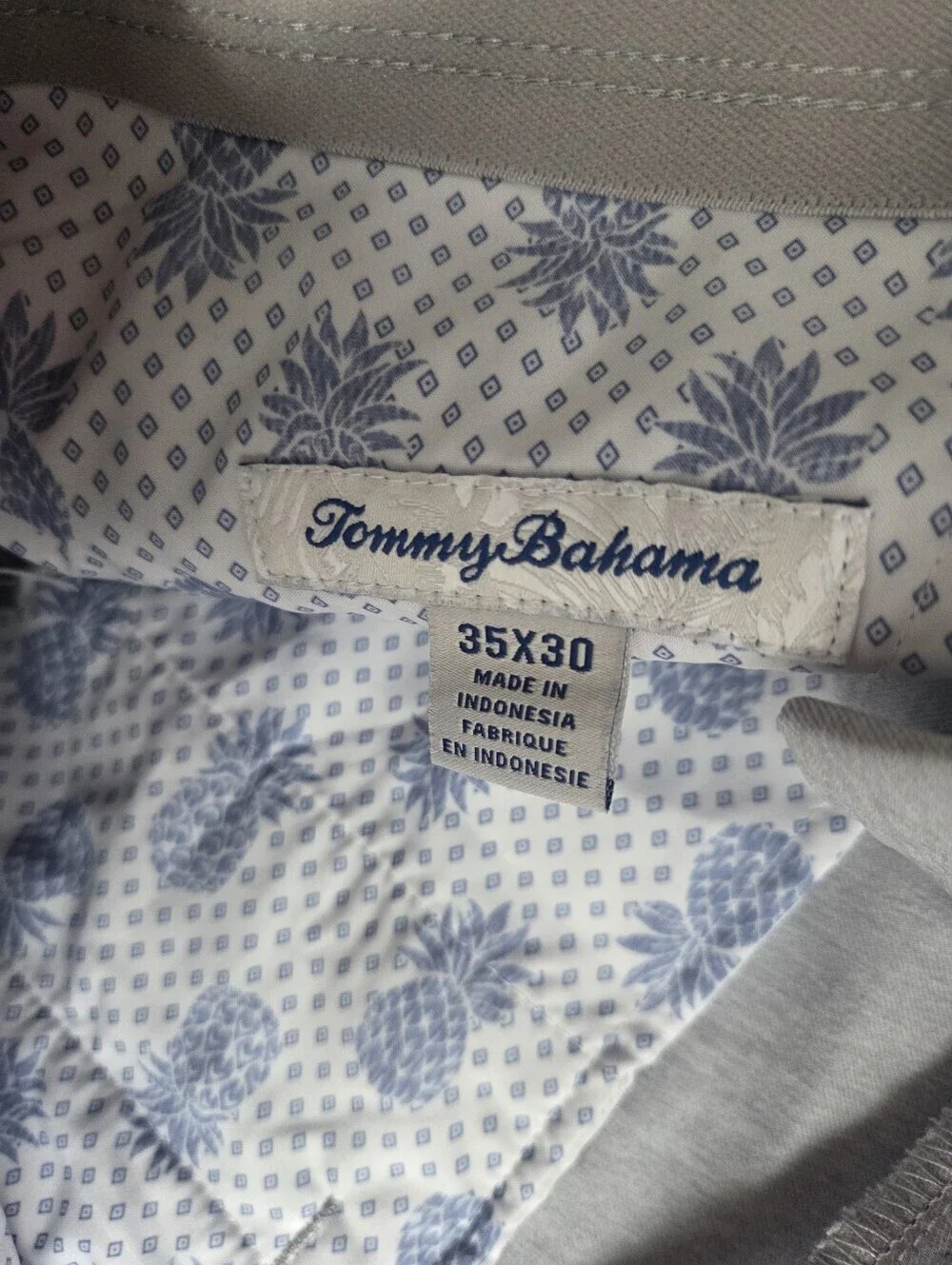 Tommy Bahama Men's Light Gray Casual Pants - Classic Straight Fit Sz.35×30